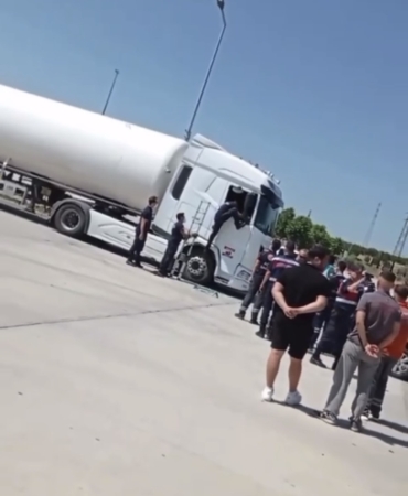 Tır şoförü sevkiyat yaparken öldü, cansız bedeni 2 gün sonra araçta bulundu