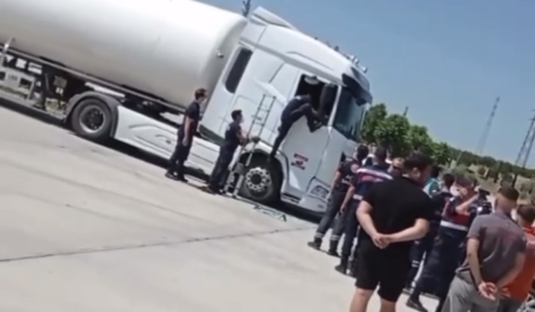 Tır şoförü sevkiyat yaparken öldü, cansız bedeni 2 gün sonra araçta bulundu