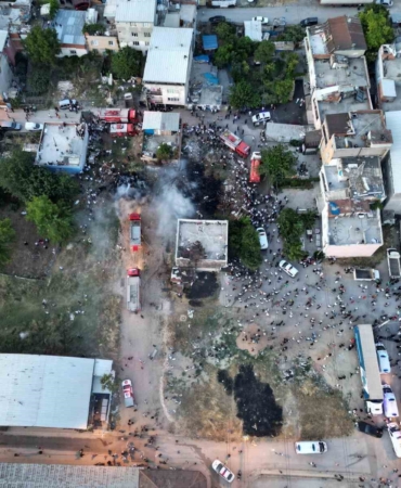 Tüpler bomba gibi patladı, ev alevlere teslim oldu