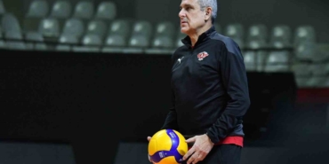 Türk Hava Yolları, başantrenör Ze Roberto ile sözleşme yeniledi