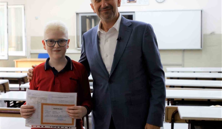 Türk Telekom’un TahtApp uygulamasını kullanan Günışığı çocukları karnelerini aldı