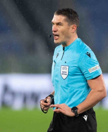 Türkiye - Çekya maçında Rumen hakem Istvan Kovacs düdük çalacak