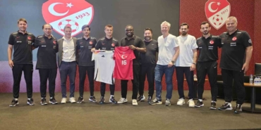 U16 Milli Takımı, Gerald Asamoah ile Riva’da bir araya geldi