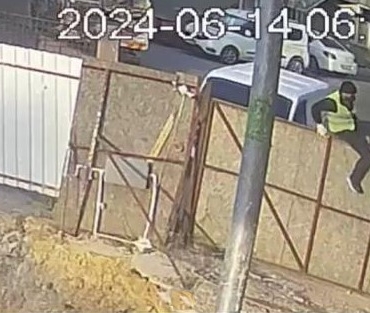 Ümraniye’de baretli, yelekli hırsızlık: 200 bin liralık malzeme çaldılar