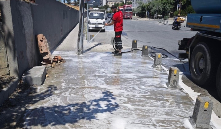 Ümraniye’de Kurban Bayramı sonrası geniş çaplı temizlik