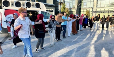 Ümraniye’de YKS öğrencileri halay çekerek sınav stresini attı