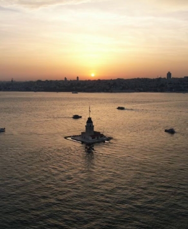 Üsküdar’da gün batımında renkli görüntüler