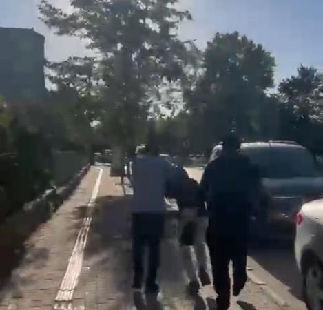 Uyuşturucu satışından 10 yıl hapis cezasıyla aranıyordu, uyurken yakalandı