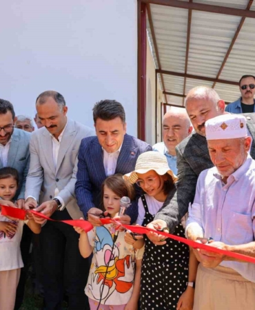 Vali Aygöl, hıdırellez şenliklerine katıldı