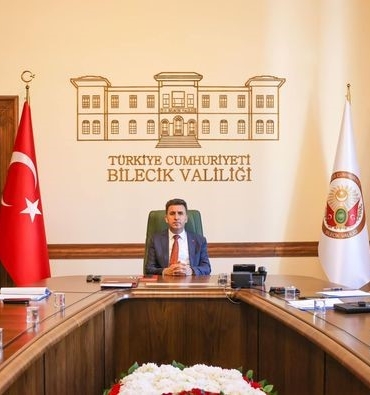 Vali Aygöl, VKS yöntemiyle toplantıya katıldı