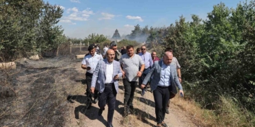 Valilikten Bursa’daki yangınla ilgili açıklama: "Karadan ve havadan yangını söndürmek için seferber olduk”