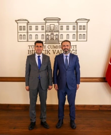 Veda ziyaretlerine başladı