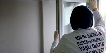 YADEM bayram öncesi yaşlıların yüzünde tebessüm oldu