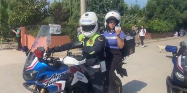 Yalova’da kimliğini unutan öğrencinin yardımına jandarma yetişti