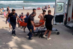 Yasağa rağmen denize giren kişi boğulma tehlikesi geçirdi