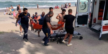 Yasağa rağmen denize giren kişi boğulma tehlikesi geçirdi