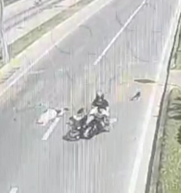 Yaya geçidinde motosikletin çarptığı yaya yaşam mücadelesini kaybetti
