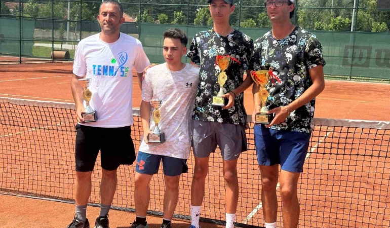 Yeşilay Büyükler Yaz Kupası Türkiye Serisi’nde kupalar sahiplerini buldu