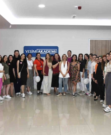 Yeşimliler sanat terapisiyle "Hayata Es Ver"di