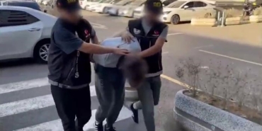 Zeytinburnu’nda metrobüs durağındaki asansörde uyuşturucu içen şüpheli yakalandı