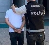 1 yıl 8 ay hapis cezası ile aranıyordu yakalandı