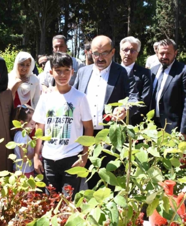 15 Temmuz’da Balıkesir Şehitliği ziyaret edildi