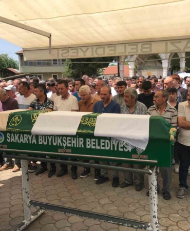 17 yaşındaki kaza kurbanı genç son yolculuğuna uğurlandı