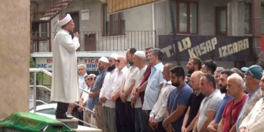 18 yaşında öldürülen gencin cenazesinde müftüden ibretlik sözler