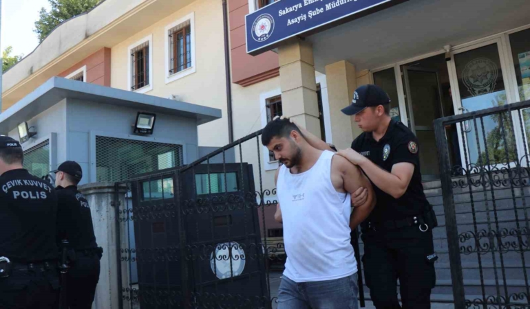 24 yaşındaki genç kavgada hayatını kaybetmişti, olayın şüphelisi ve kavgaya karışanlar adliyede