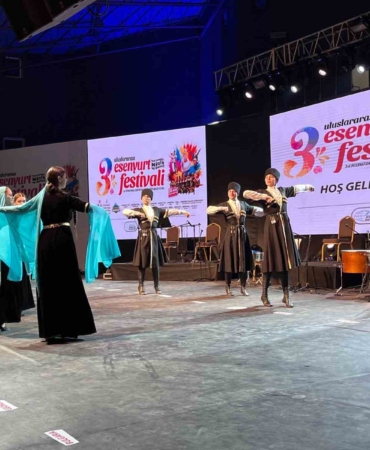 3. Uluslararası Esenyurt Halk Dansları, Müzik ve Sanat Festivali başladı
