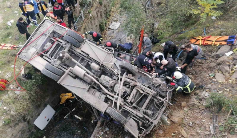 5 kişinin öldüğü öğrenci servisi kazasının duruşması görülmeye devam etti