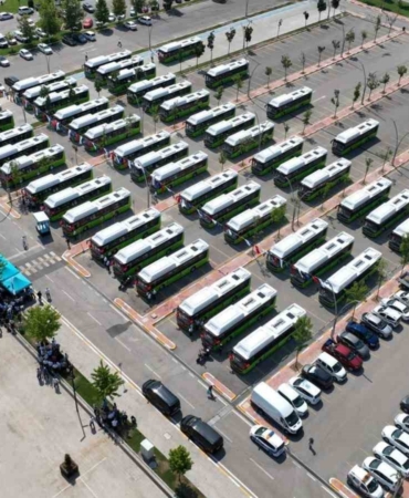 50 yeni otobüs Kocaelilere hizmet için yollarda