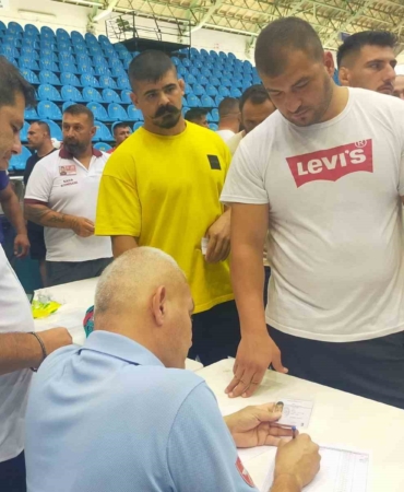 663. Tarihi Kırkpınar Yağlı Güreşleri’ne 832 pehlivan kayıt yaptırdı