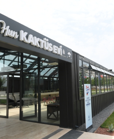 88e0927c-5042-4283-8a81-1f3cf0fb4184