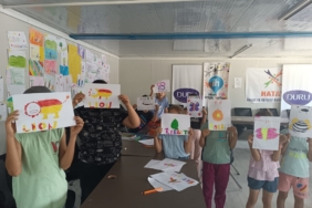 çocuklar için yola çıkıyor!