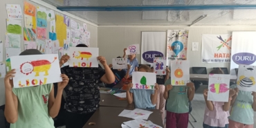 çocuklar için yola çıkıyor!