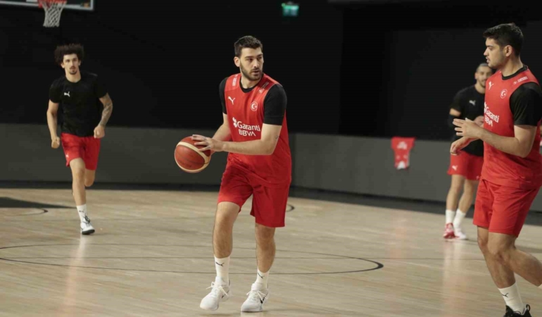 A Milli Erkek Basketbol Takımı, İstanbul’daki çalışmalarını tamamladı