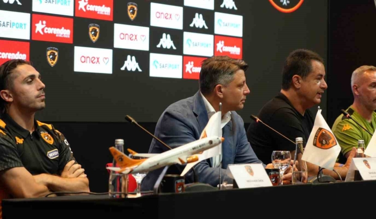 Acun Ilıcalı: "Amacımız daha ileri gitmek ve takımımızı play-off’lara taşımak"