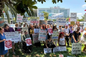 Adalar sakinlerinden İBB önünde "azmanbüsleri istemiyoruz" eylemi