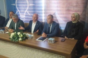 AK Parti İlçe Danışma Meclisi toplantısı Yenişehir’de yapıldı