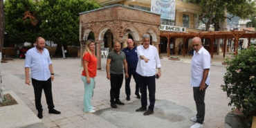 Altınoluk’un tarihi Çınaraltı Çay Bahçesi yeniden açılıyor