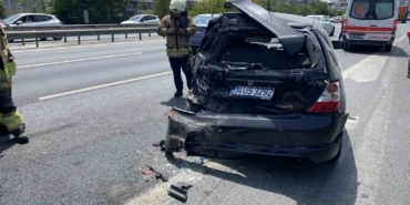 Arıza yapan otomobile kamyon çarptı: 1 yaralı