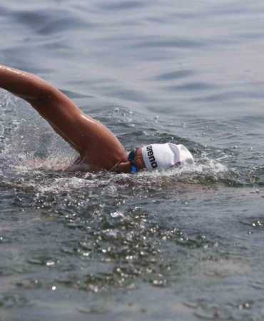 Armutlu’dan Mudanya’ya 12 kilometre yüzdüler...