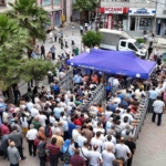 Arnavutköy’de 3 ton aşure vatandaşlara ikram edildi