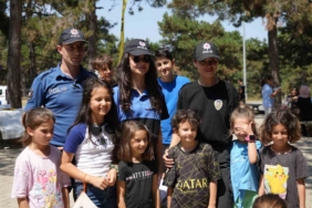 Arnavutköy’de polis ekipleri orman yangınlarıyla ilgili vatandaşları uyardı