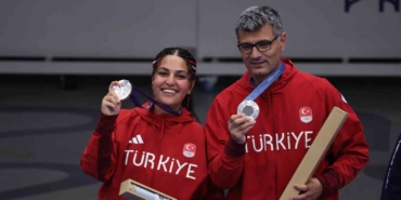 Atıcılıkta Şevval İlayda Tarhan ve Yusuf Dikeç’ten gümüş madalya