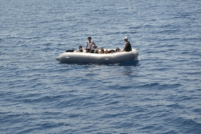 Ayvacık açıklarında 15 kaçak göçmen yakalandı