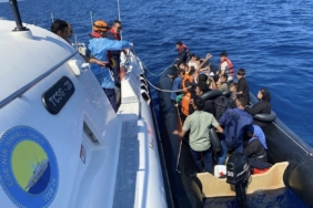 Ayvacık açıklarında 38 kaçak göçmen yakalandı