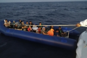 Ayvacık açıklarında 49 kaçak göçmen kurtarıldı