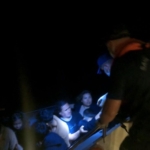 Ayvalık’ta Sahil Güvenlik Türk karasularına itilen 14 düzensiz göçmen ve 13 çocuğu kurtardı